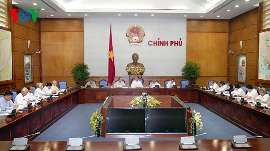 Vietnam aims to achieve advanced education by 2013 - ảnh 2